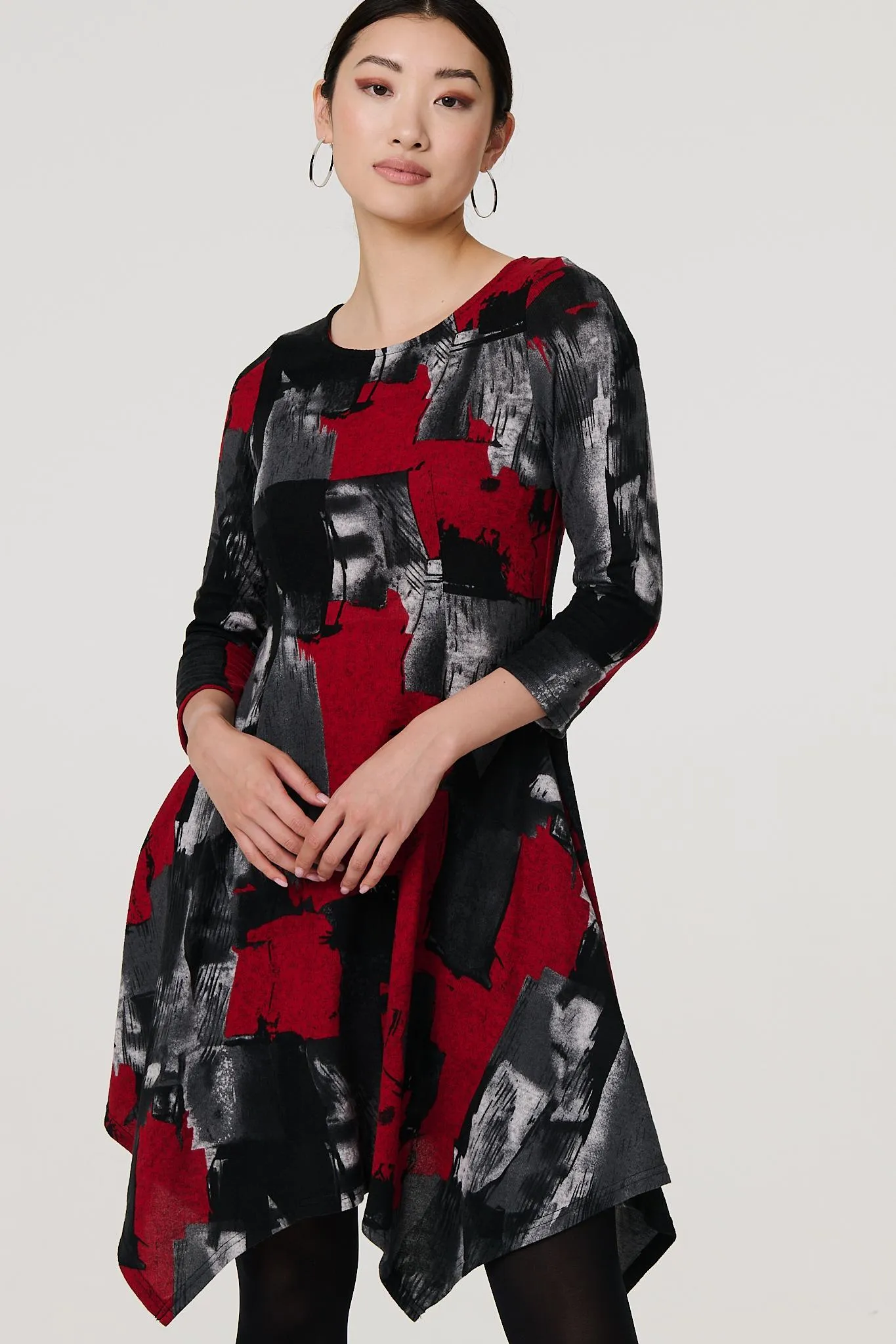 Abstract 3/4 Sleeve Hanky Hem Midi Dress