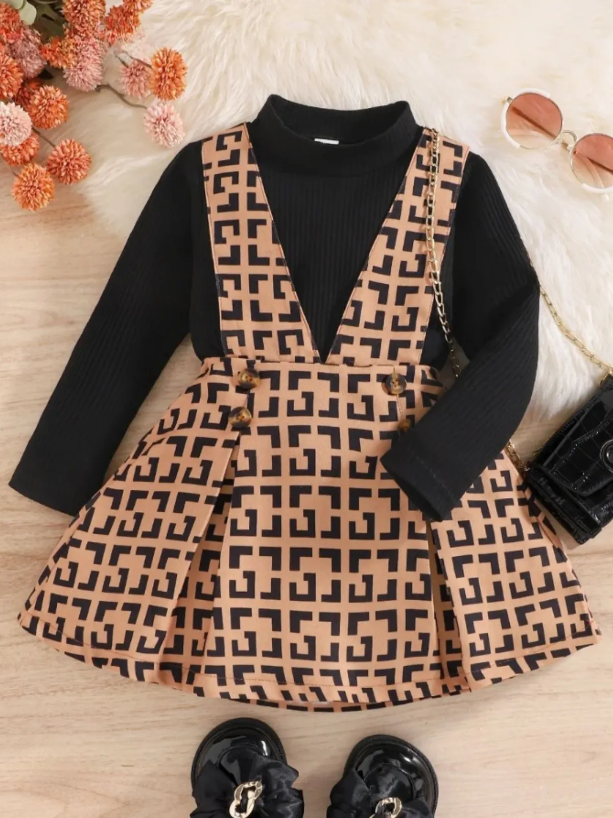 Elegant Girls Dress Set with Patterned Skirt and Long-Sleeve Top