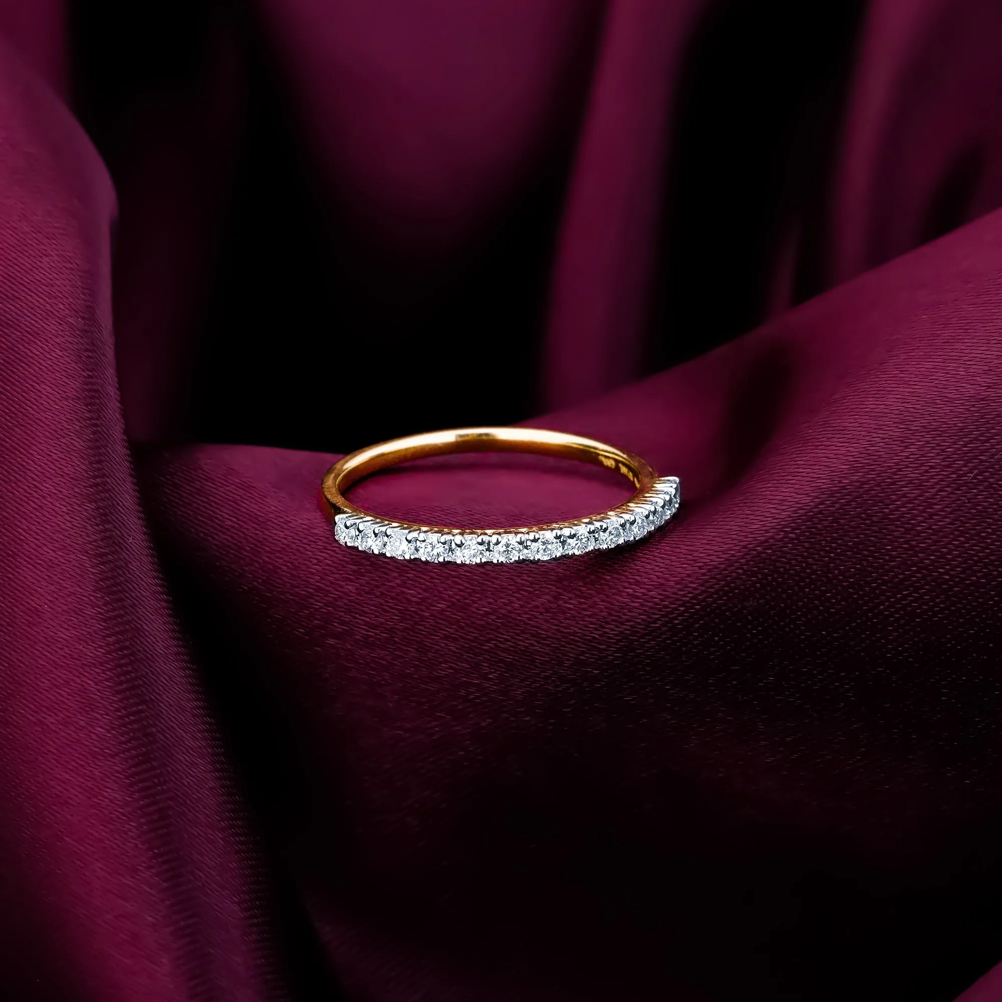 Gold Shimmering Gleam Diamond Ring